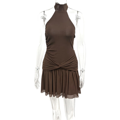 Robe dos nu à volants et nœud