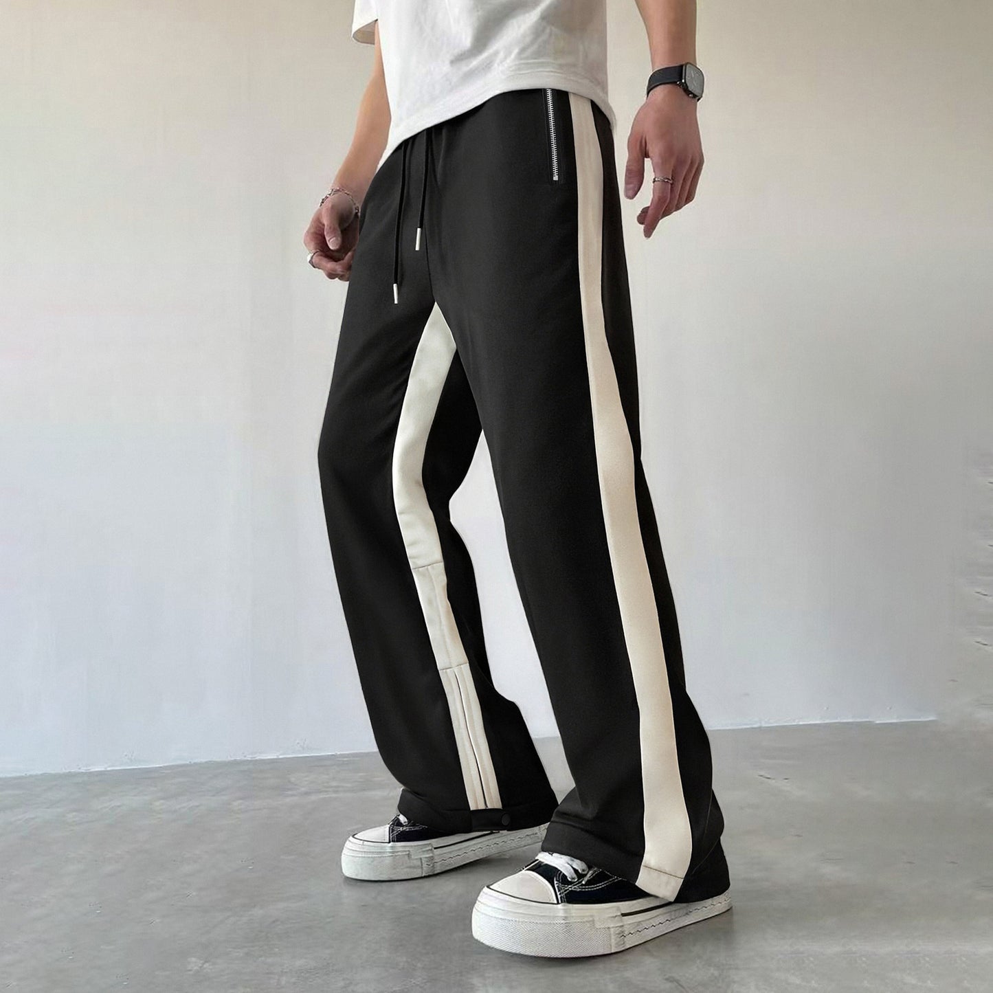Pantalon de survêtement rayé coupe décontractée