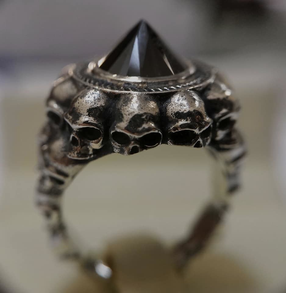 Bague tête de mort Anēka